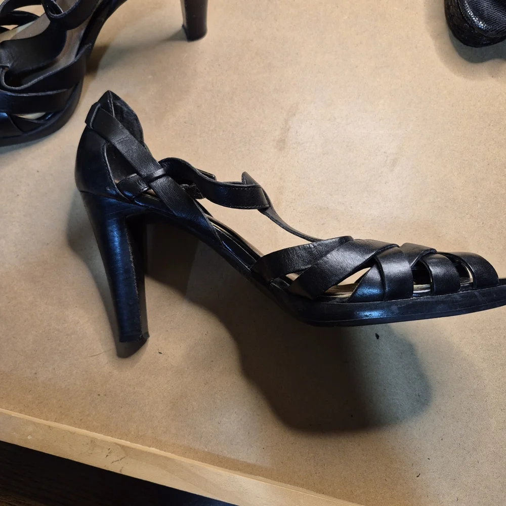 Black Woven Strappy Heels with Ankle Buckle - Women's Dress Sandals - Read - Picture 9 of 9